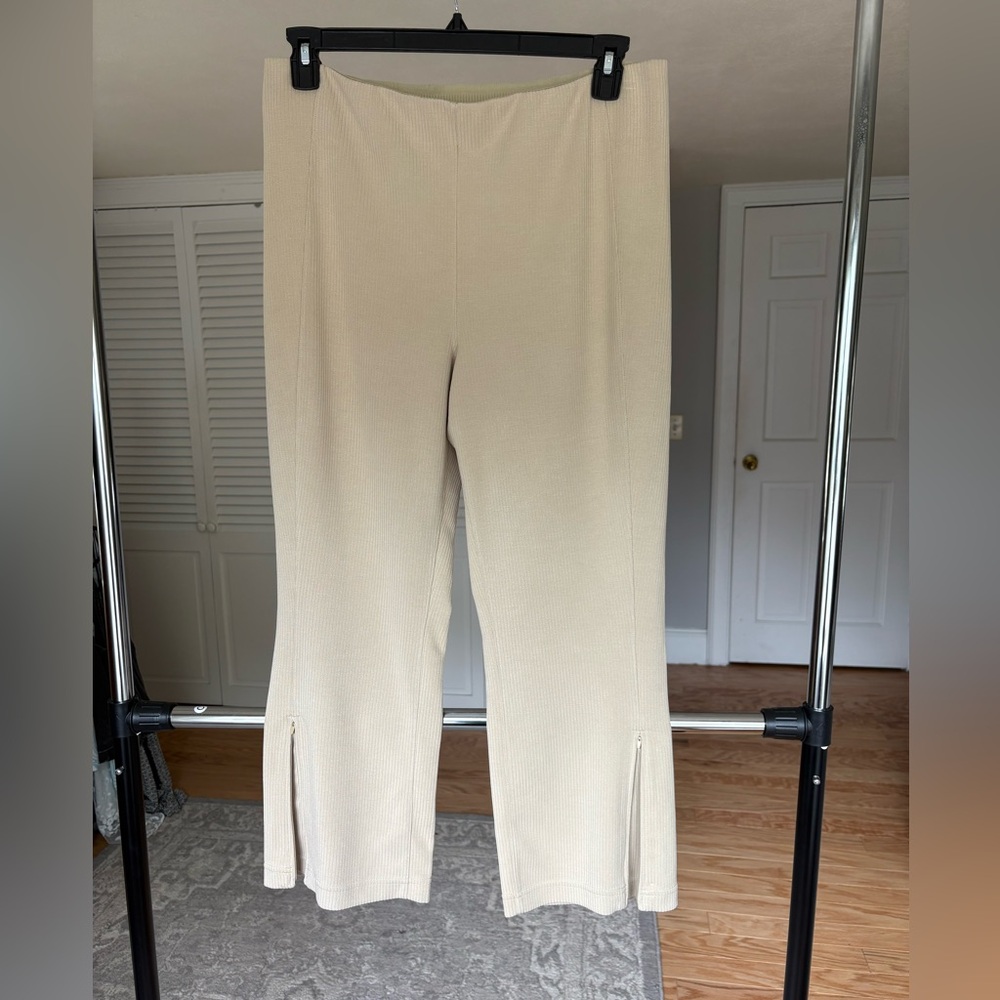 Lululemon Ribbed Softstreme Zip-Leg High Rise Cropped Pants size 14 Trench NWOT - Picture 6 of 12